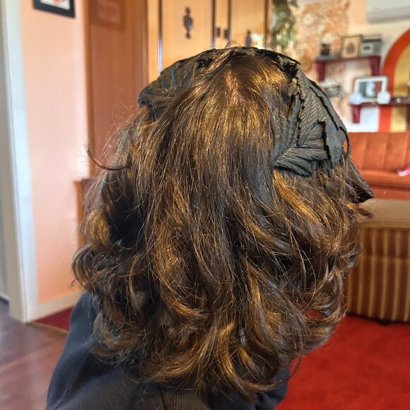 1950s Mad Men style black leaf fascinator hat! - Picture 6 of 13